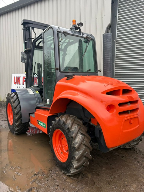 Ausa C250 H X4 - 2.5 Tonne Rough Terrain Forklift Truck