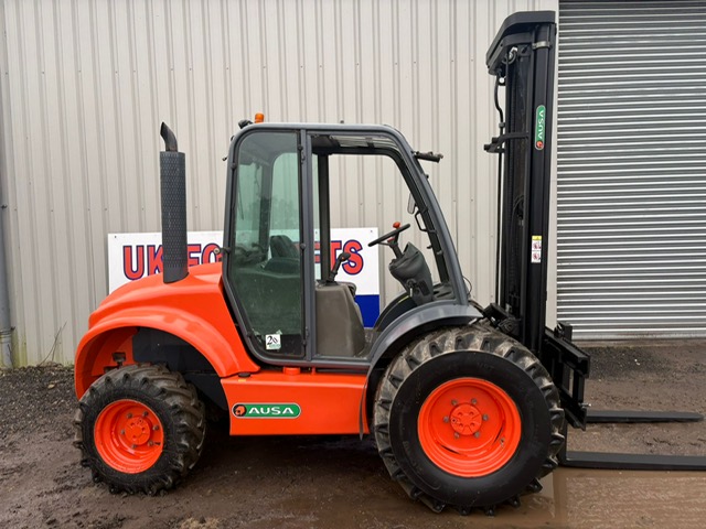 Ausa C250 H X4 - 2.5 Tonne Rough Terrain Forklift Truck