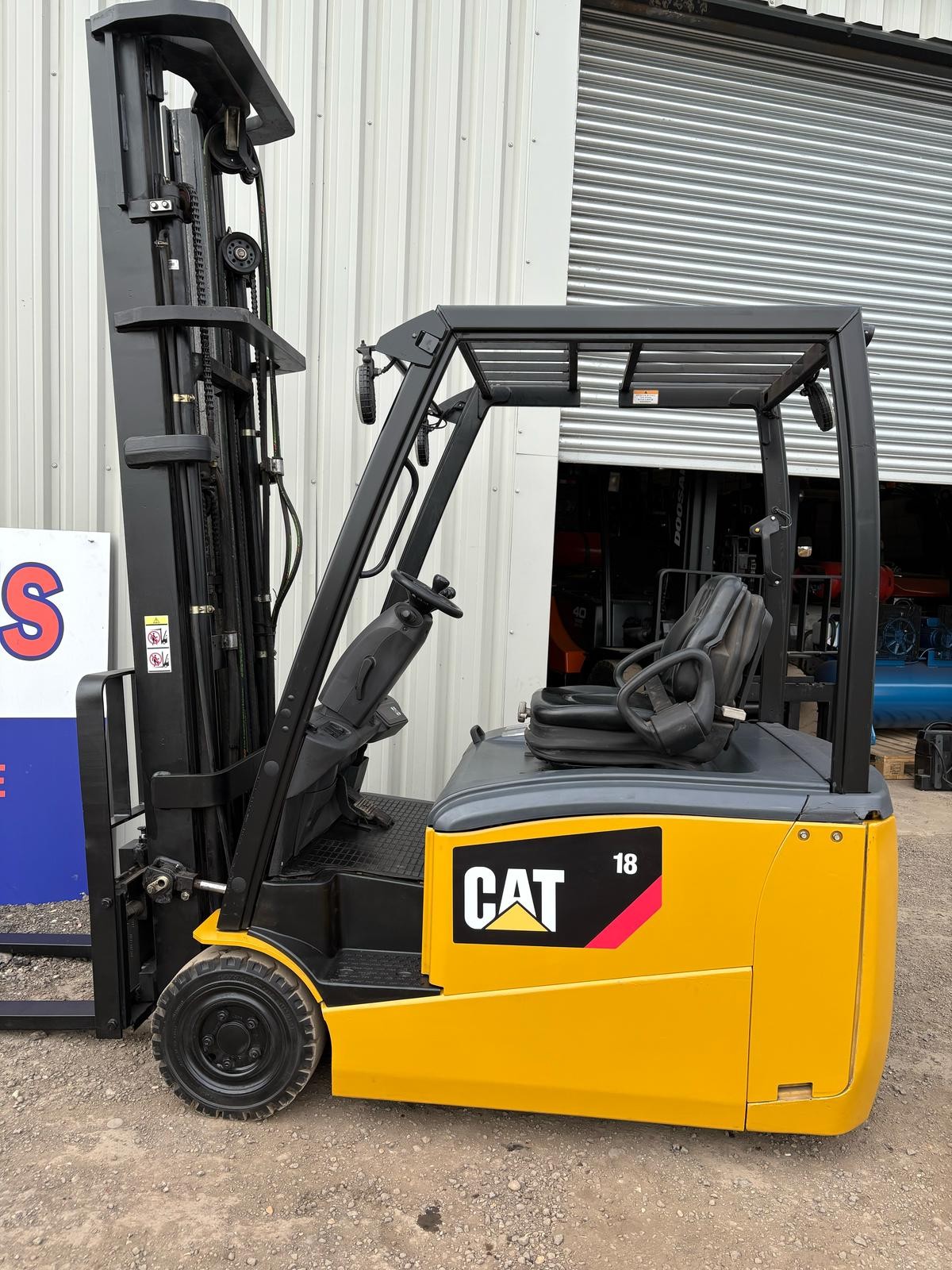 CAT EP18PNT - 1.8 Tonne Electric Forklift Truck