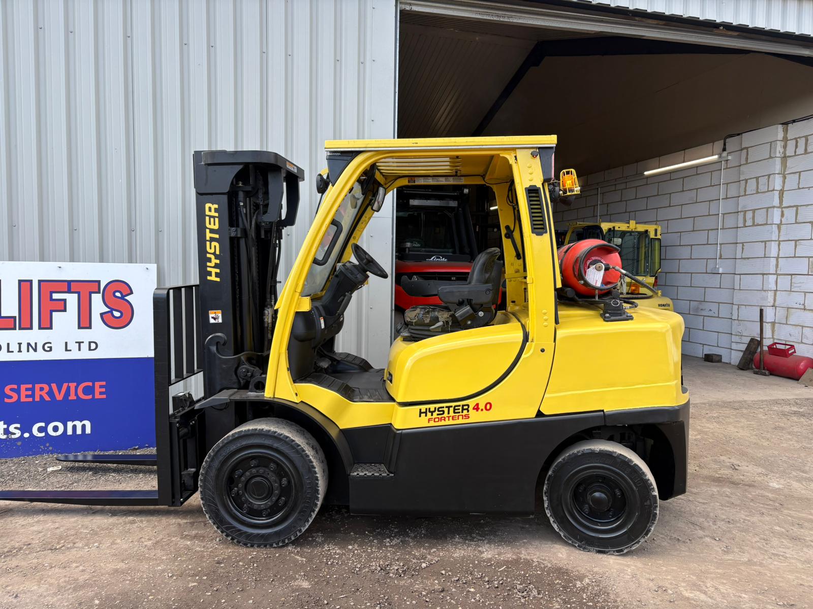 Hyster H4.0FT5 - 4.0 Tonne Gas Forklift Truck