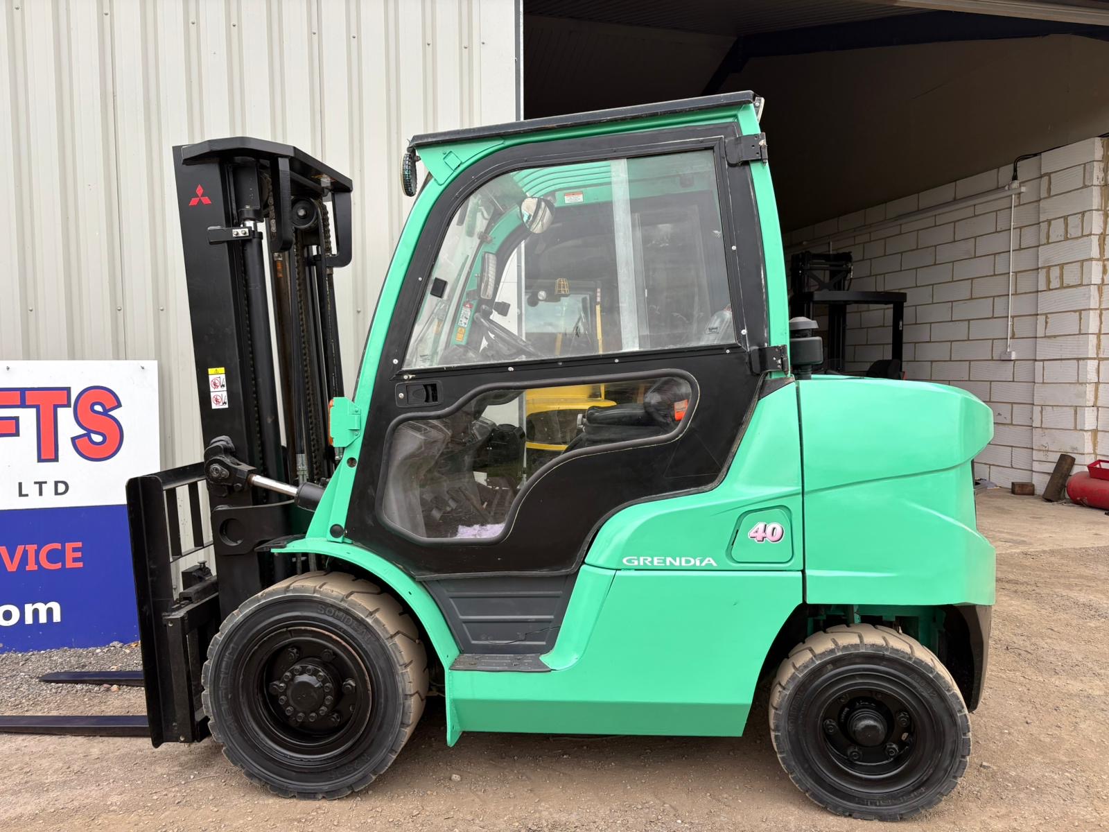 Mitsubishi FD40NT - 4.0 Tonne Diesel Forklift Truck