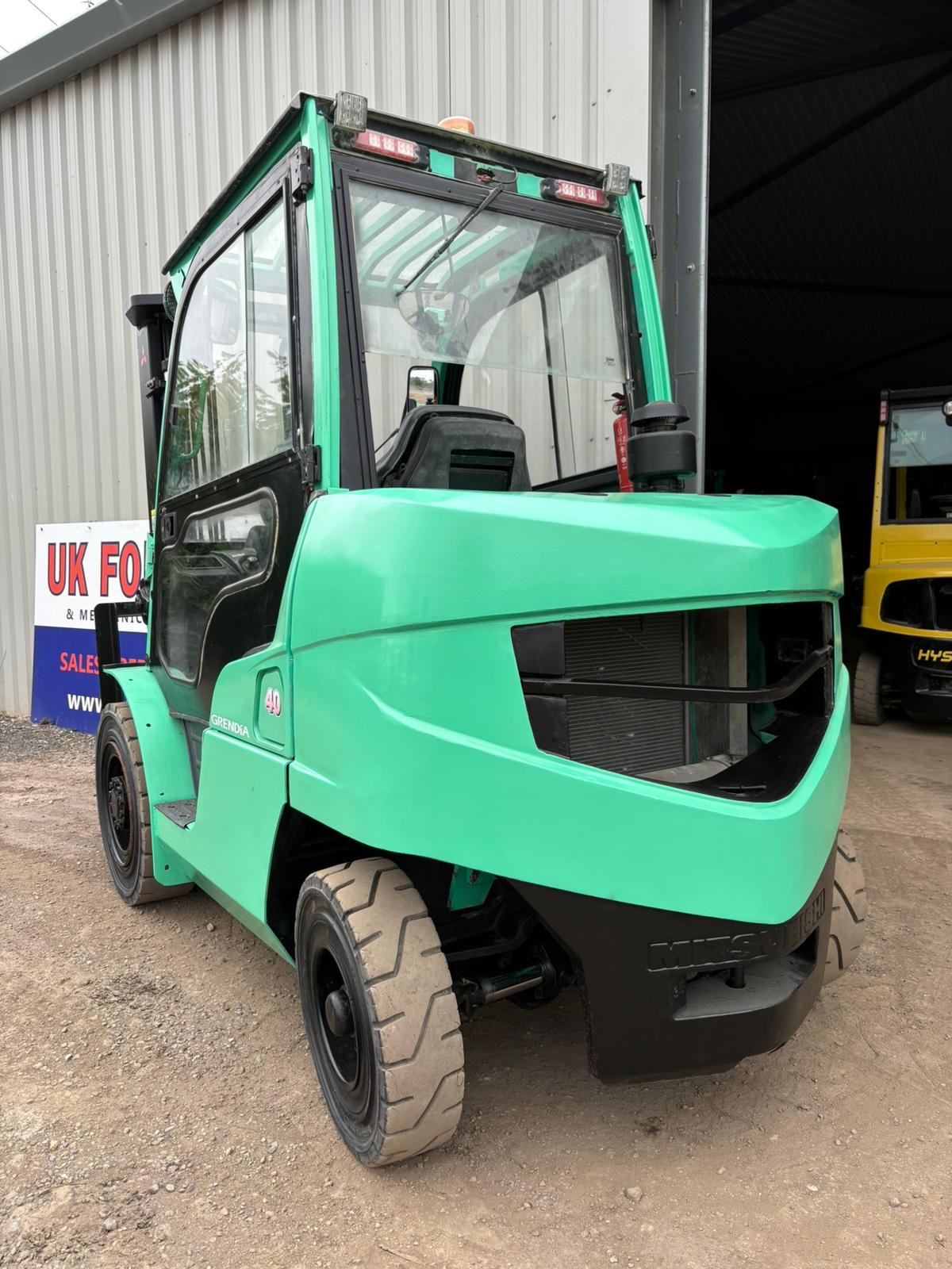 Mitsubishi FD40NT - 4.0 Tonne Diesel Forklift Truck