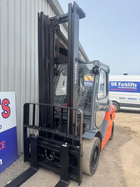 Toyota 40-8FD35N - 4.0 Tonne Diesel Forklift Truck