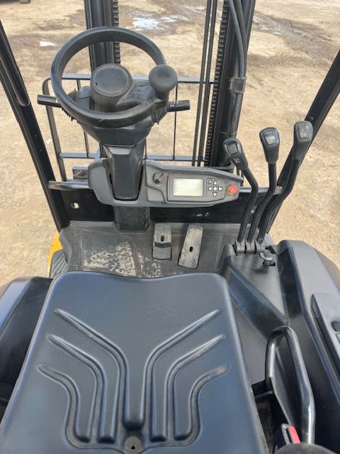 CAT EP14ANT - 1.4 Tonne Electric Forklift Truck