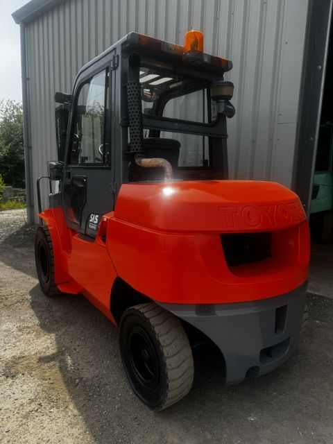 Toyota 42-7FD40 - 4.5 Tonne Diesel Forklift Truck